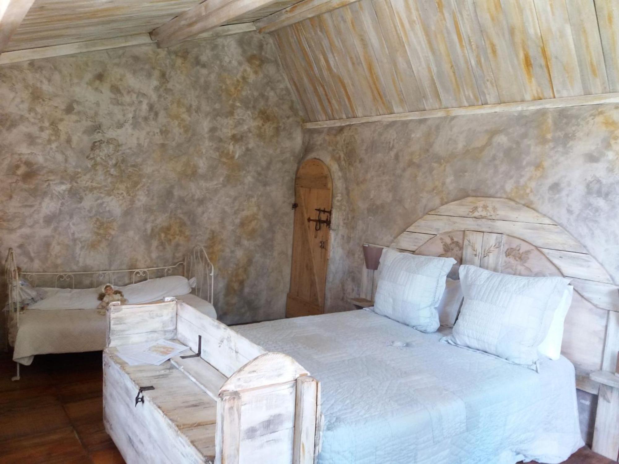 La Medievale Du Luberon Roussillon  Room photo